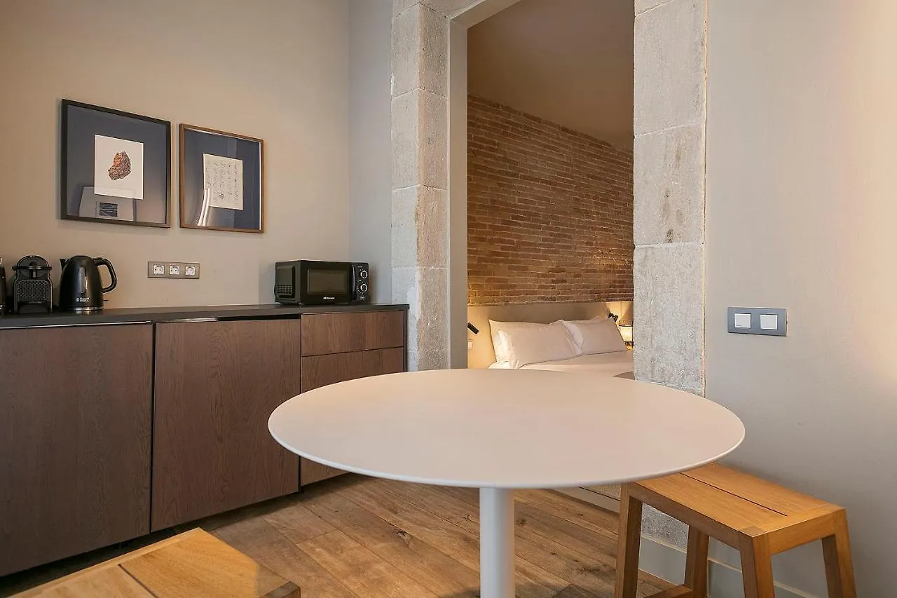 *** Konukevi Uma Suites Pau Claris Barselona İspanya