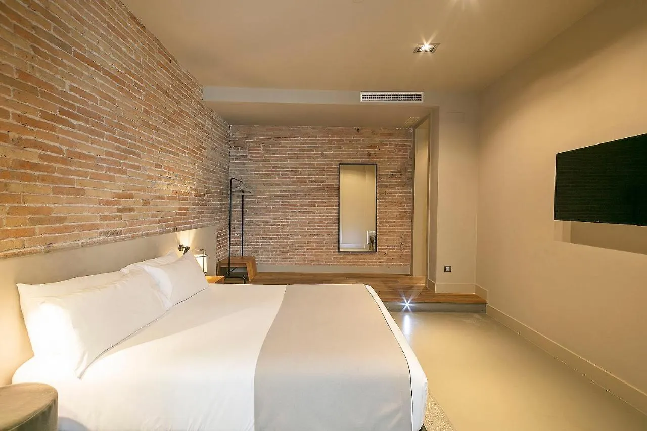 Uma Suites Pau Claris Barselona