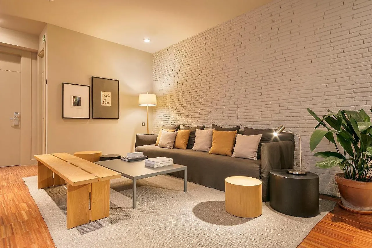 *** Vendégház Uma Suites Pau Claris Barcelona Spanyolország