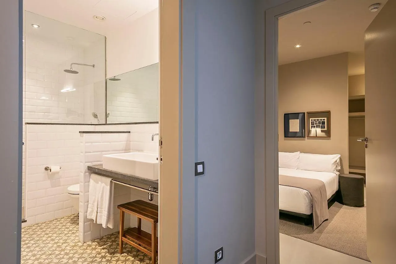 Uma Suites Pau Claris Barcelona 3*,  Spanien